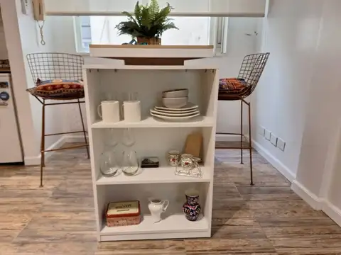 Tribunales, Uruguay 900, 1 amb, 40m2, u$s 450 + expensas + servicios.  (Alq Min 3 Meses)