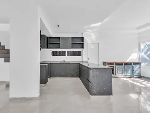 Casa en Venta con 1 cochera