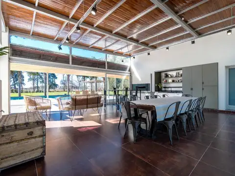 Casa en Venta en Roldan, USD 590.000