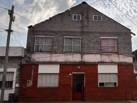 VENTA Casa Multifamiliar C/Sin Renta, Ballester