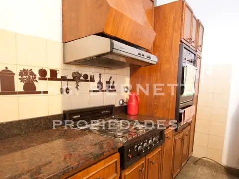 Tipo Casa 3 Ambientes con Jardín, patio, quincho y terraza -