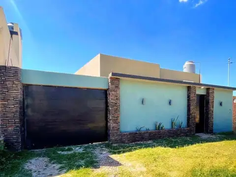 CASA  EN MUY BUEN ESTADO 