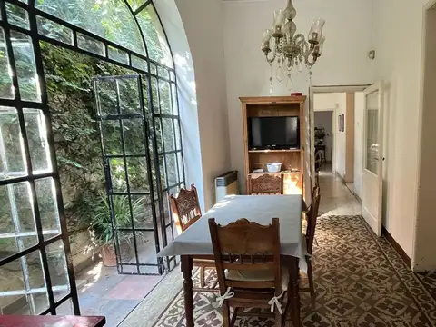 CASA EN VENTA EN PERGAMINO EN ZONA CENTRICA