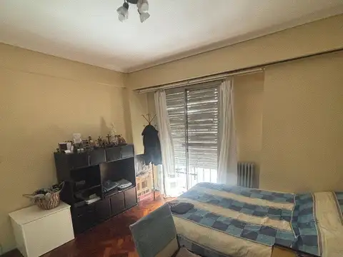 Sarmiento 2400, Piso 5