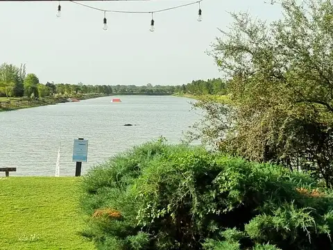 Terreno en Venta de 927,0 m2