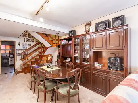 Depto Tipo Casa en Venta de 3 dormitorios