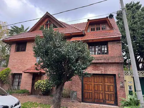 VENTA CASA 7 AMB CON JARDIN EN FLORIDA