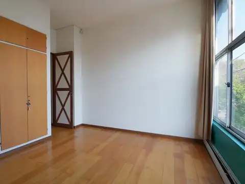 Departamento en Alquiler con 2 cocheras