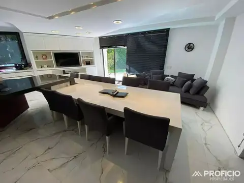 Casa en Venta de 4 dormitorios