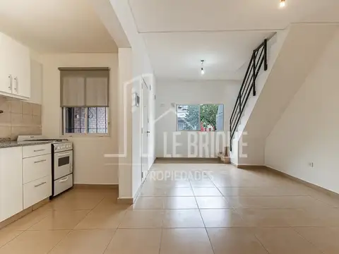 Depto Tipo Casa 3 ambientes con 2 baños