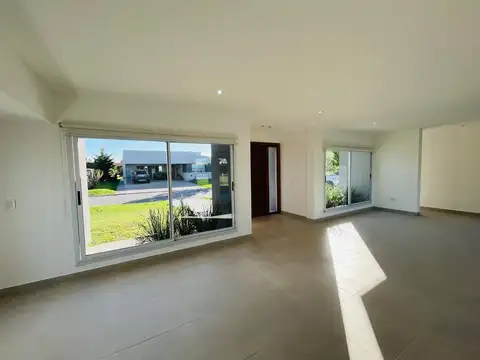 Casa en Venta en Canning, USD 229.000