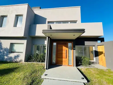 CASA 4 AMB VENTA SANTA INES CANNING A ESTRENAR