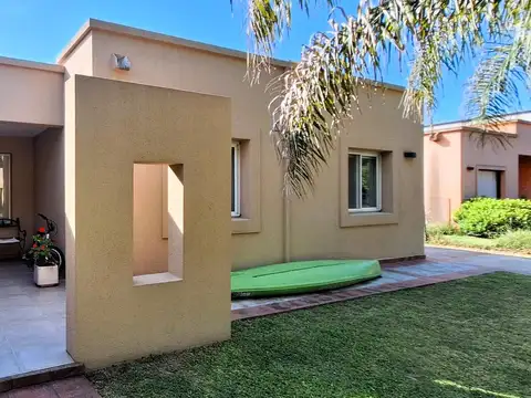 Casa en Alquiler Temporal en Villanueva, USD 2.700
