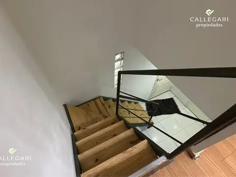 Depto Tipo Casa en Alquiler con 1 cocheras