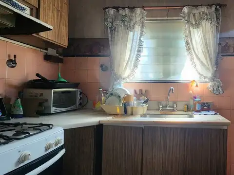 Casa 3 ambientes con 1 baño