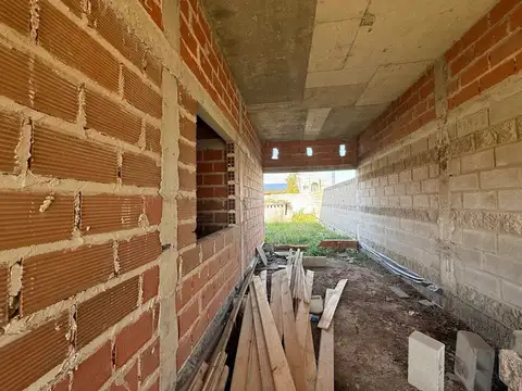 CASA A TERMINAR EN VENTA, MATHEU, ESCOBAR