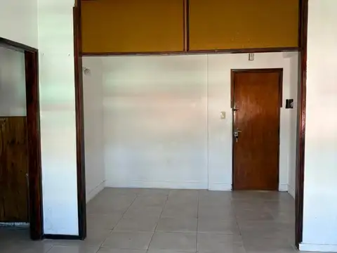 General Belgrano 100, Piso 2