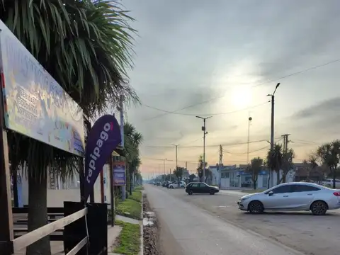 Local en Venta Via Pública