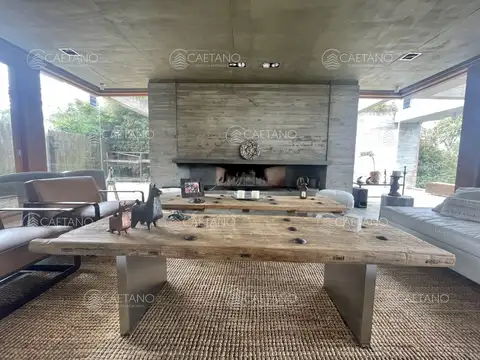 Casa en Venta en El Chorro, USD 1.200.000