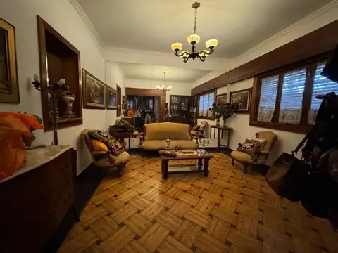 Casa en  venta barrio Refinerias.