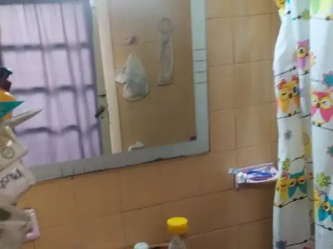 PH A LA VENTA, 2 PLANTAS, 3 AMBIENTES (Y 2 AMB AL FRENTE INTEGRADOS), 129m2 APROX, VILLA PUEYRREDON.