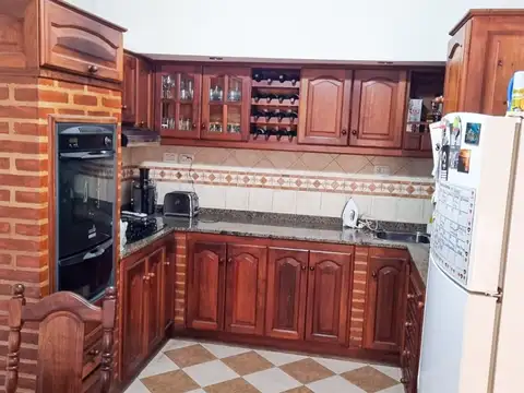 Casa Chalet  en Venta en Berazategui, G.B.A. Zona Sur, Argentina