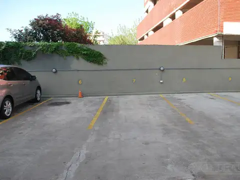 COCHERA FIJA EN TIGRE CENTRO | EXCELENTE ACCESO Y UBICACION