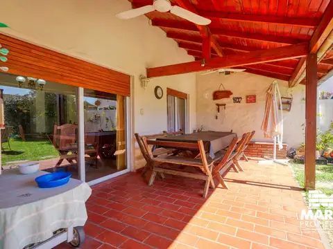 Casa 7 ambientes con 4 baños