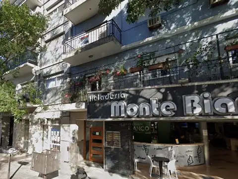 VENTA - DTO 2 AMB. - 1º PISO -  MORON CENTRO