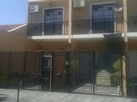   NUEVO VALOR   TRIPLEX 4 AMB. CON COCHERA  NUEVO VALOR 