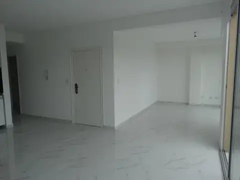 Ramón Franc 3300, Piso 4