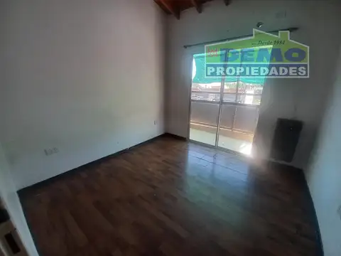 Mario Bravo N° 2012 Planta Alta N° 2 E/ Miraflores y Valparaíso