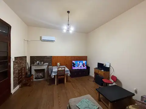 Depto Tipo Casa en Venta de 5 ambientes