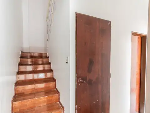 Depto Tipo Casa 3 ambientes con 2 baños