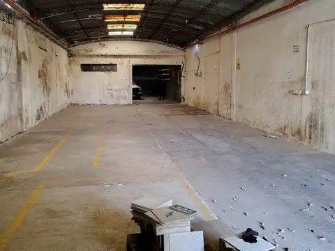 Galpon en Alquiler 8  mts Frente