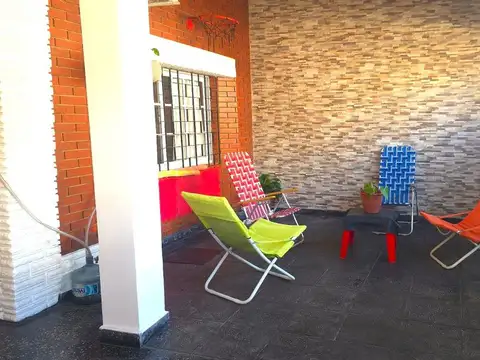 Depto Tipo Casa en Venta 46 años