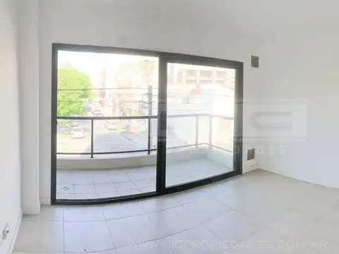 Av. Chorroarín al 1200 entre Fraga y Roseti