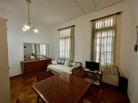 Avenida Rivadavia 2700