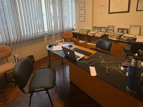 Alquiler consultorios/oficina  en Balvanera