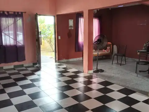 Casa en Venta con 1 cochera