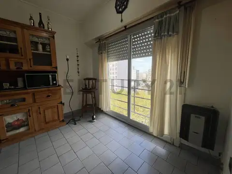 60 e/ 3 y 4 400, Piso 0