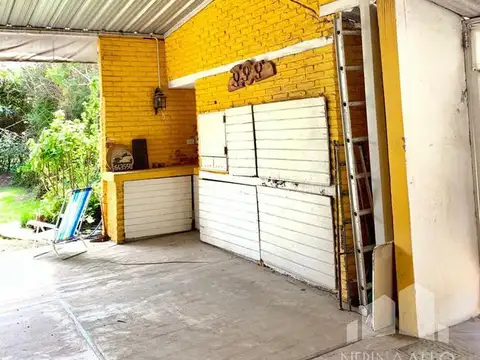 Casa 5 ambientes con 2 baños