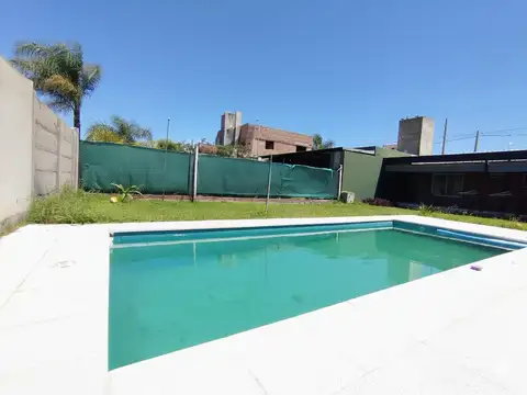 Casa con pileta - Las Carolinas - Alvear