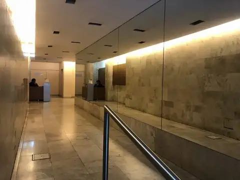 Oficina en Alquiler al Sur