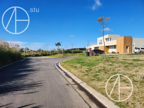 Terreno en Venta 21  mts Frente