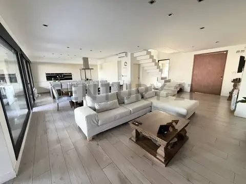 Casa en Venta en Martinez, USD 930.000