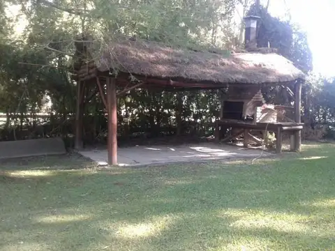 Quinta en Venta de 2 dormitorios