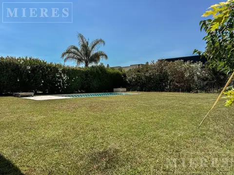 Casa 4 ambientes con 3 baños