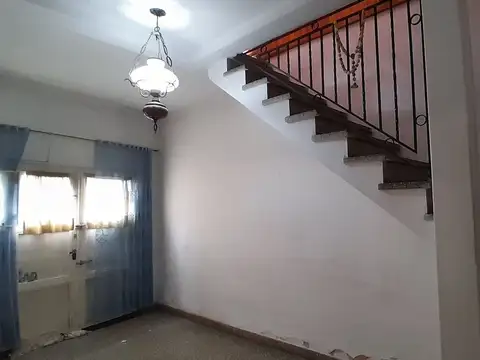 Depto Tipo Casa en Venta de 3 ambientes