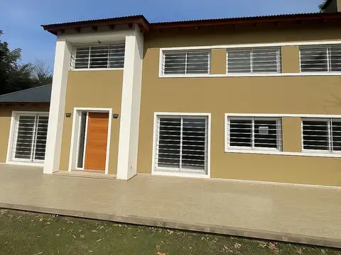 CASA EN VENTA 4 AMBIENTES GRAL RODRIGUEZ